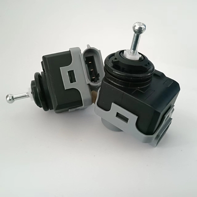 12Volt Nissan Far Ayar Onarımı Siyah Plastik