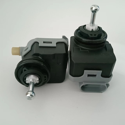 12Volt Nissan Far Ayar Onarımı Siyah Plastik